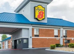 Super 8 by Wyndham Dandridge