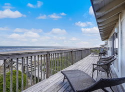 Oceanfront Pet Friendly Unit