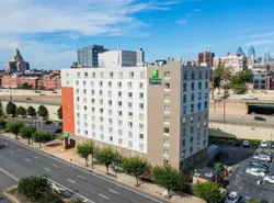 Holiday Inn Express Philadelphia Penn's Landing, an IHG Hotel