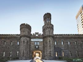 Adina Apartment Hotel Melbourne, Pentridge Accommodation Philadelphia