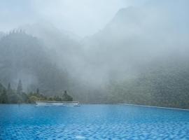 Hilltop House Resort Accommodation Philadelphia