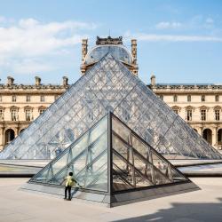 Louvre Museum, Paris Accommodation Philadelphia