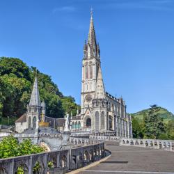 Notre Dame de Lourdes Sanctuary, Lourdes Accommodation Philadelphia