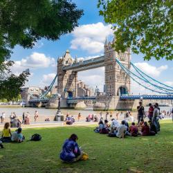 Tower Bridge, London Accommodation Philadelphia