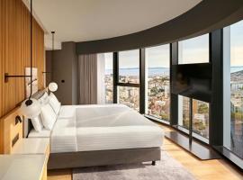 AC Hotel by Marriott Split Accommodation Philadelphia
