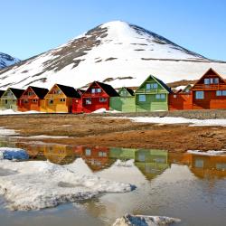 Longyearbyen Accommodation Philadelphia