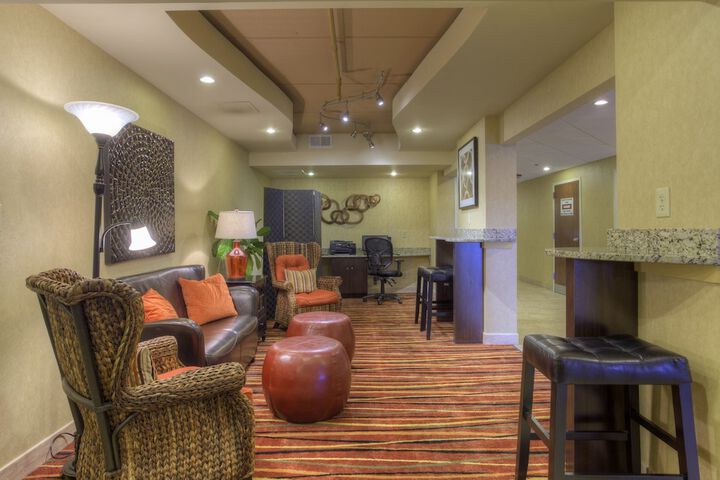 Clarion Inn & Suites West Knoxville - thumb 5