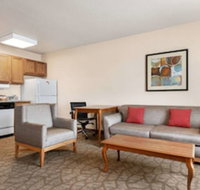 Hawthorn Suites by Wyndham Decatur - Accommodation Philadelphia