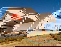 HomeTown Hotel Bryant