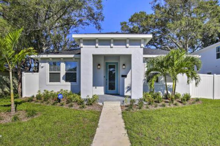 NEW! Upscale Oasis In St. Petersburg Near Central! - thumb 1