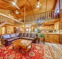 Cozy Lake LBJ Cabin on quiet canal 4 Bed 3 Bath Vacation home in Kingsland - Accommodation Philadelphia