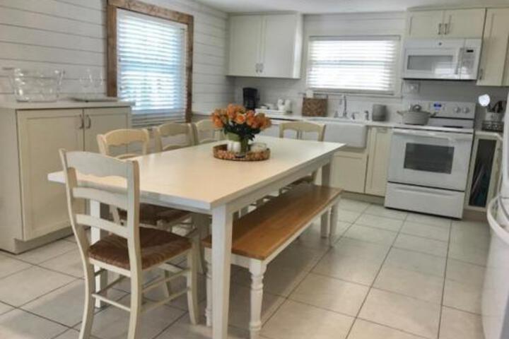 3003 Ave F West Home - thumb 5