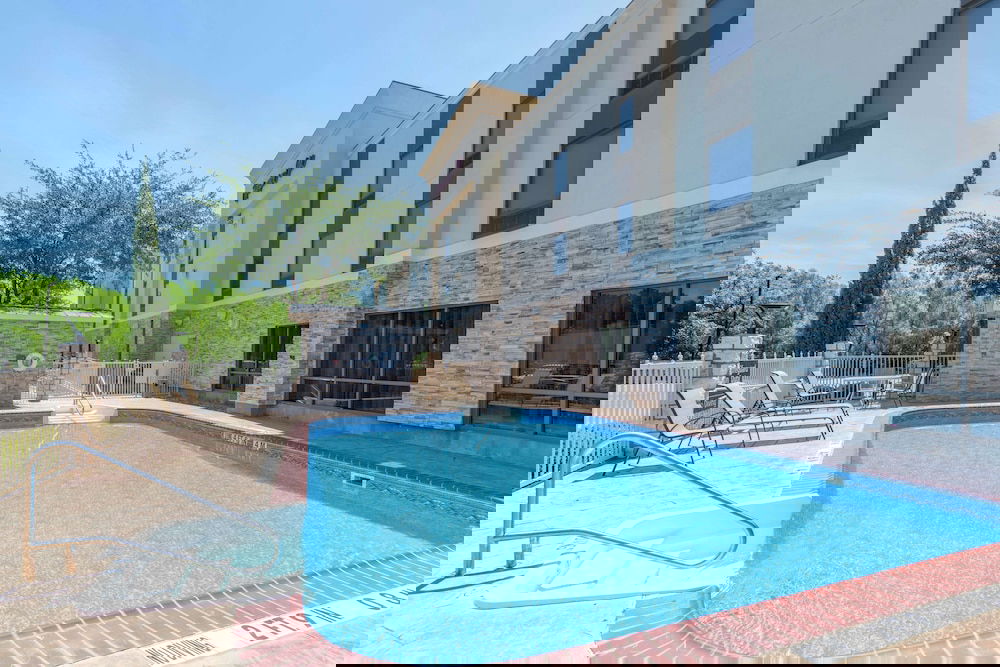 Hampton Inn Brownwood - thumb 2