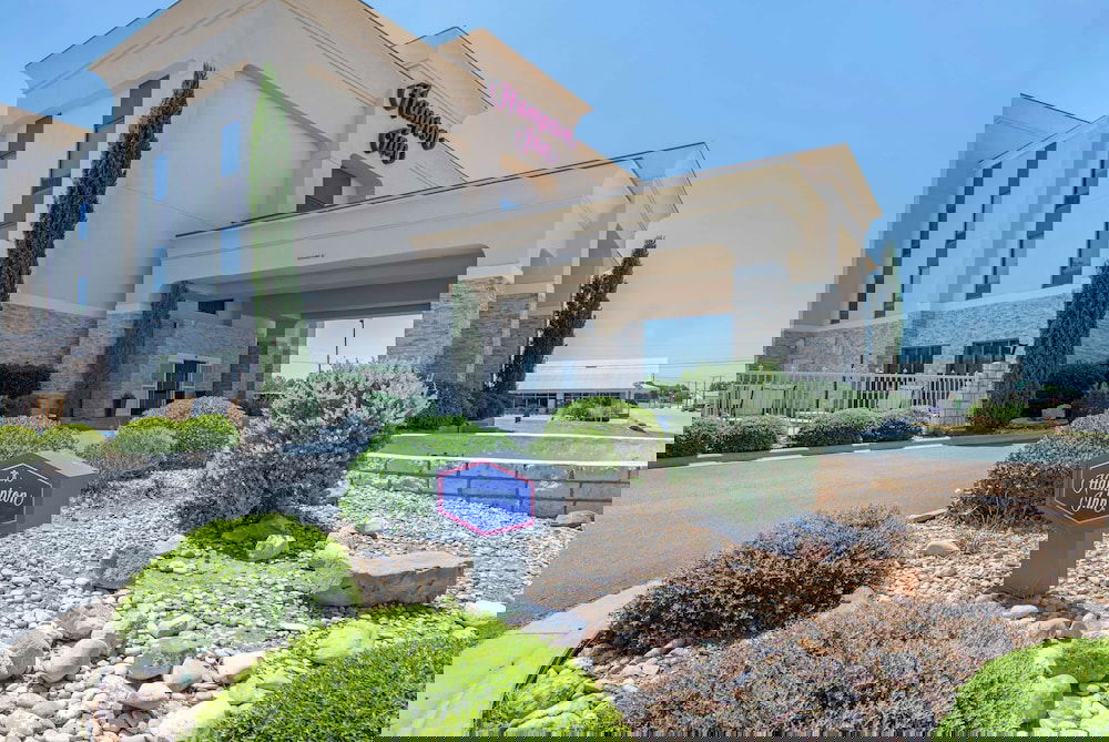 Hampton Inn Brownwood - thumb 0