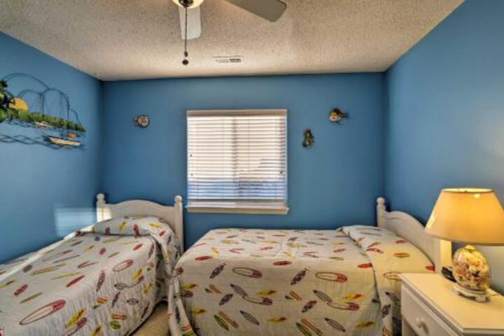 Oceanfront Surfside Beach Condo Steps To Beach! - thumb 5