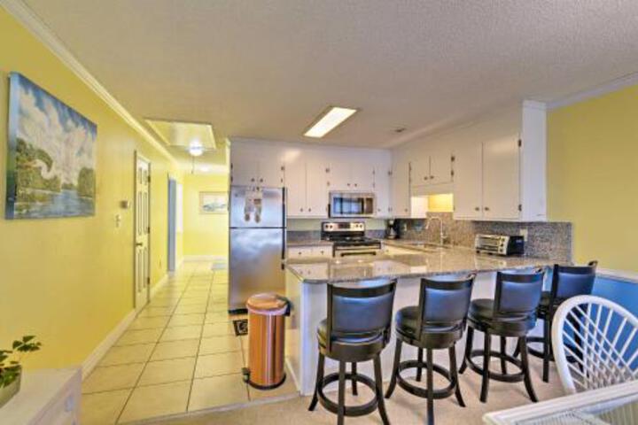 Oceanfront Surfside Beach Condo Steps To Beach! - thumb 0