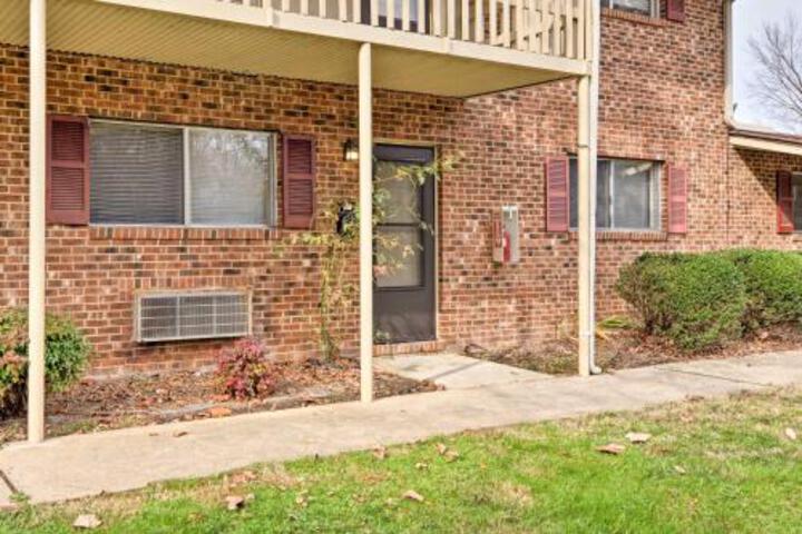 Chapel Hill Condo 2 Miles To UNC 8 Miles To Duke! - thumb 4