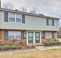 Chapel Hill Townhome w / Pool 5 Mins to UNC Campus - Accommodation Philadelphia