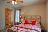 NEW Cozy Summerville Home Listen to the River