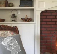 Historic Albion Mountain Cottage on Quiet Street - Accommodation Philadelphia