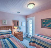 Lakefront Hopatcong House w / Large Porch  Dock - Accommodation Philadelphia