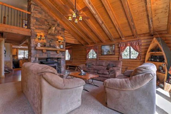 Duck Creek Village Cabin W / Deck & Fire Pit! - thumb 1