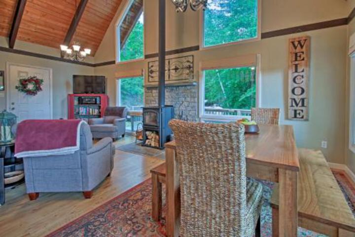 Conway Area Chalet W / Mountain Views & Fire Pit! - thumb 2
