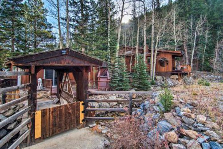 Cabin On Clear Creek For Adventures & More! - thumb 1
