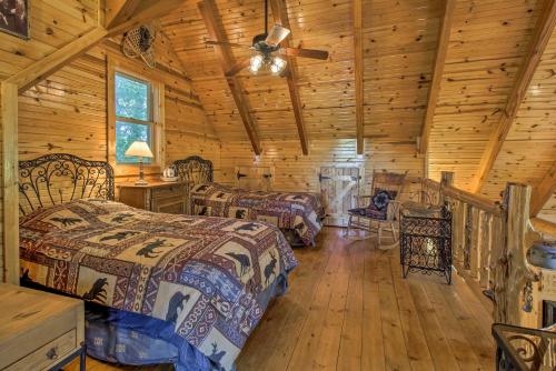 Cabin W / 30 Acres Dock & Private Lake Near Ozarks - thumb 1