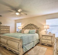 Harbor Bluffs Home with Yard 5 Mins to Beach - Accommodation Philadelphia