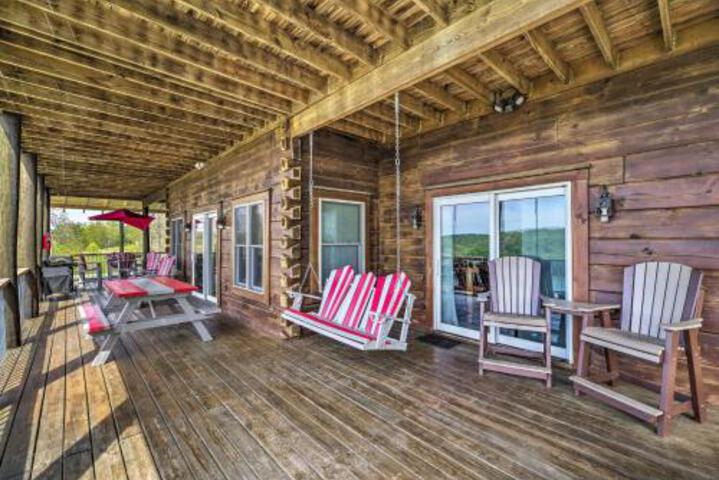 Spacious Cabin On Dale Hollow Lake W / Hot Tub! - thumb 3