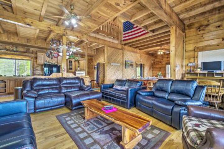 Spacious Cabin On Dale Hollow Lake W / Hot Tub! - thumb 2