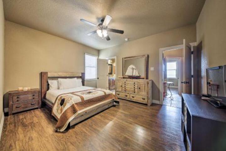 Upscale La Vernia House 30 Mi. To San Antonio - thumb 4