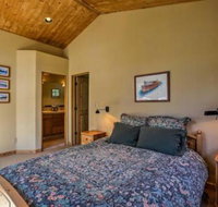 Cozy Alpine Meadows Townhome on the Truckee River - Accommodation Philadelphia