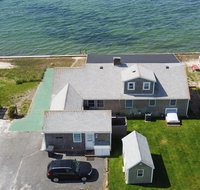 New Listing! Waterfront Haven, Adjacent To Beach 3 Bedroom Home - Accommodation Philadelphia