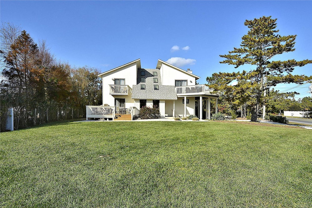 1 Ocean Dr. North Shores By Long & Foster - thumb 0