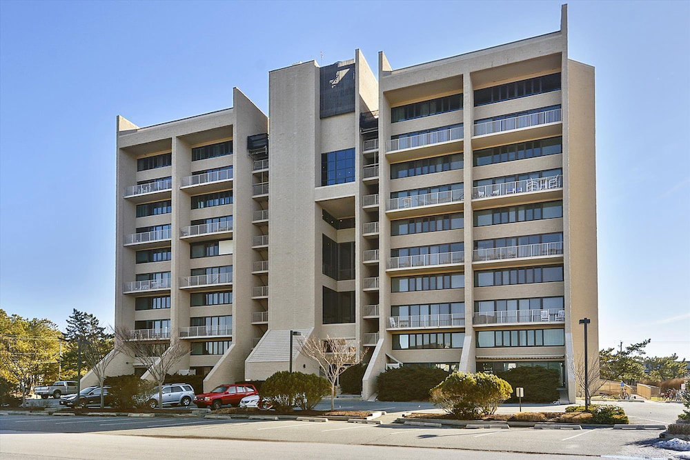 1 Ocean Dr. North Shores By Long & Foster - thumb 3