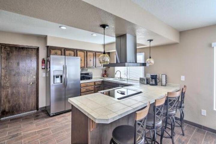 Private Oasis W / Views 2 Mi To Lake Havasu! - thumb 3