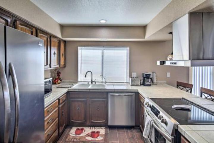 Private Oasis W / Views 2 Mi To Lake Havasu! - thumb 2