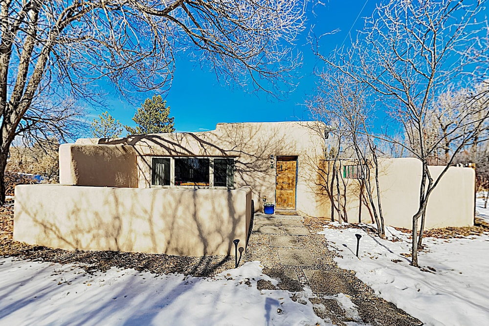 4 Casitas At Lumina Gardens W / Private Hot Tub 5 Bedroom Cottage - thumb 2