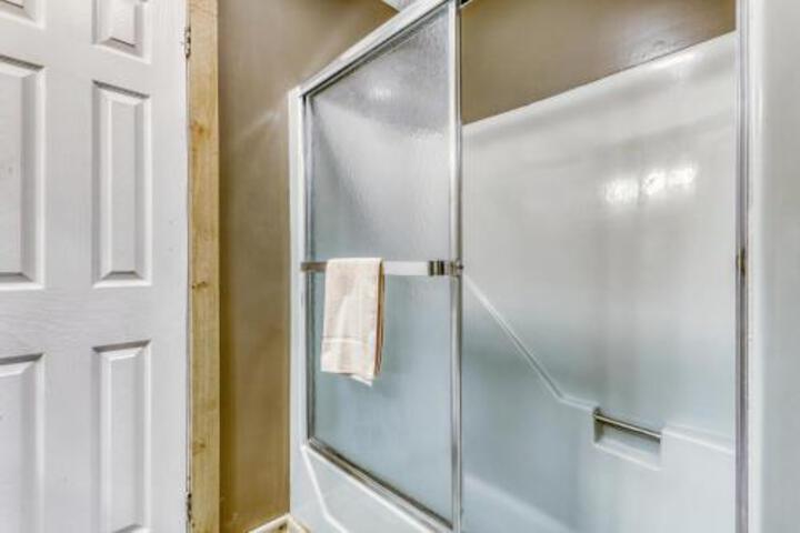 Cozy Cabin - thumb 0