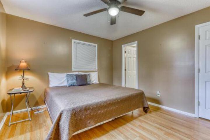 Cozy Cabin - thumb 6