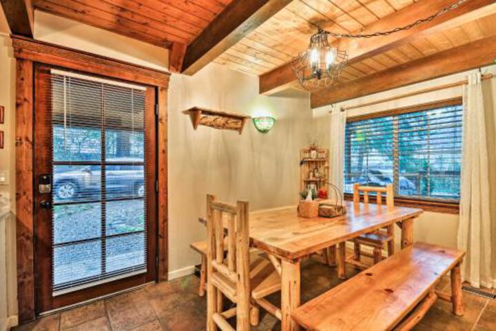 A Frame Abode In Mt. Hood Area W / Deck + Grill - thumb 4