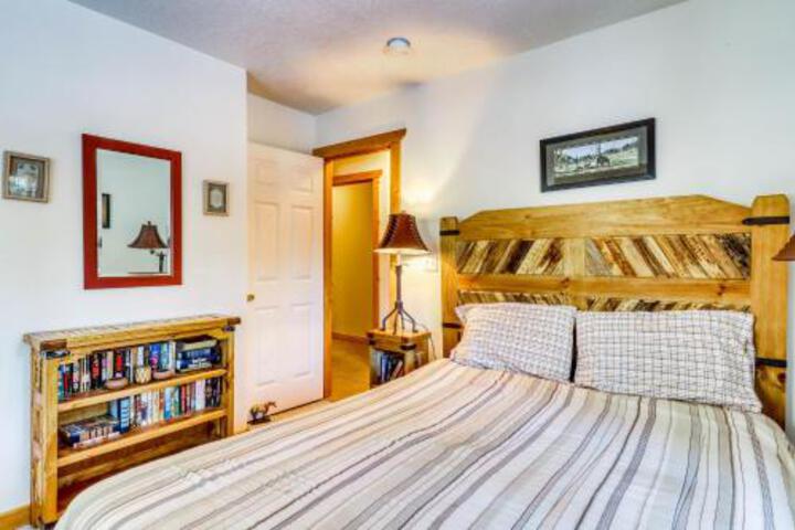 Cabin Sweet Cabin - thumb 0