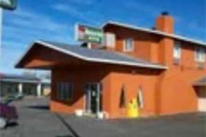 Grizzly Inn Motel - thumb 4