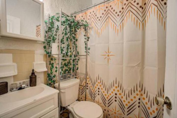 Aztec Oasis Of Philly