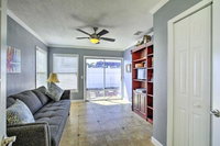 Single Story Home w / Private Beach Access