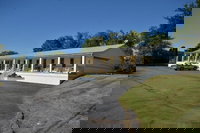 Budget Host Mel-Dor Motel