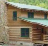 Bear Creek Secluded Log Cabin Overlooking Creek near Boone NC - Accommodation Philadelphia