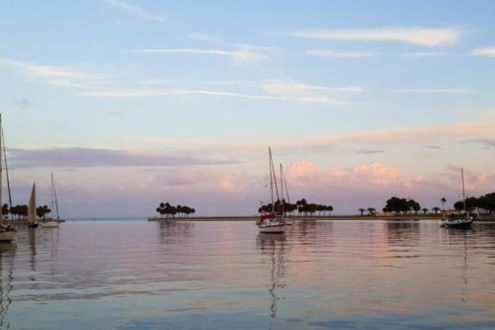 318 Island Inn - thumb 1